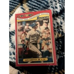 Ken Griffey Jr. 1990 Topps Toys R Us Rookies #13 HOF Seattle Mariners Mint